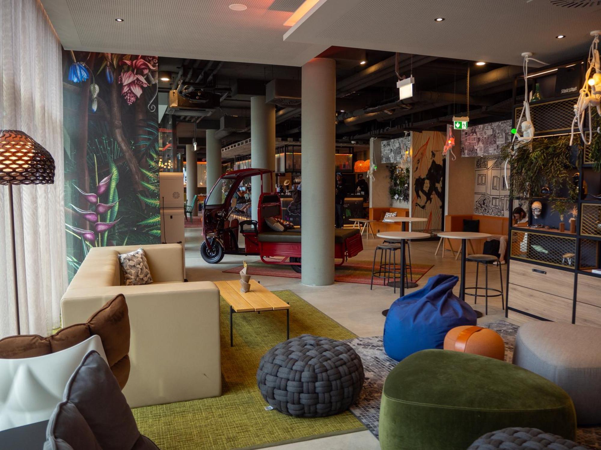Moxy Vienna City East Exterior photo