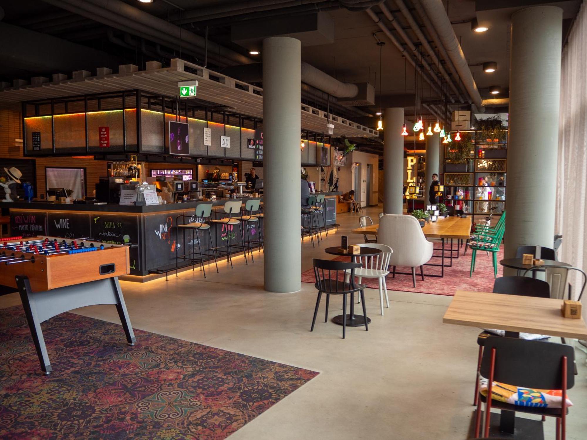 Moxy Vienna City East Exterior photo